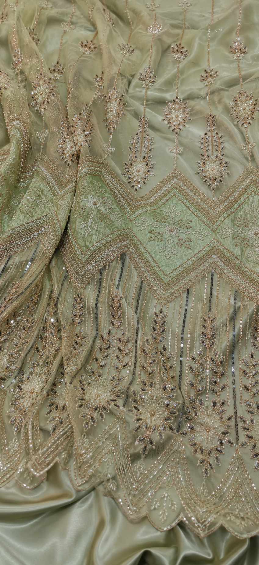 Sage Hanging vine lace with sequins | Pre-order