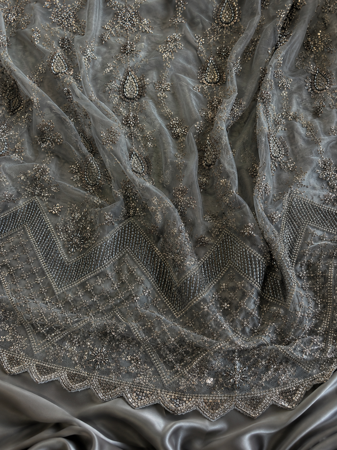 Gray lace unstitched material