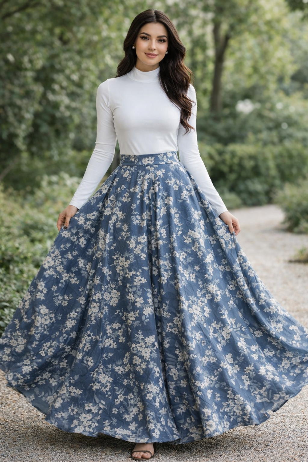 Blue Jacquard skirt with floral design